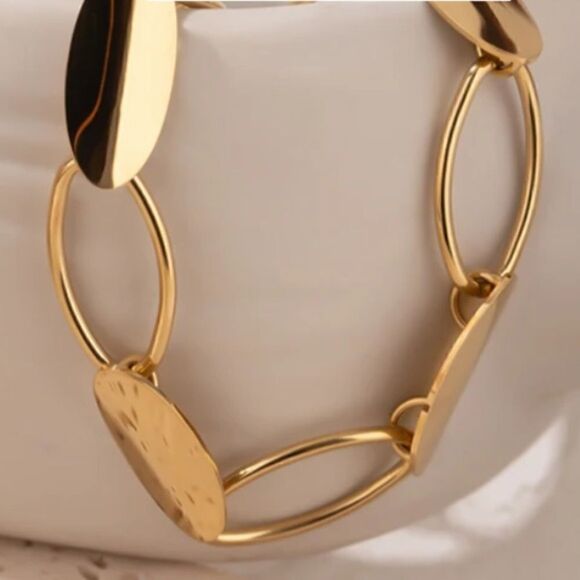 #31 Gold Unique Geometric Bracelet - Picture 5 of 6